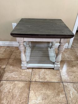 Farmhouse Wood End Table with Lower Shelf