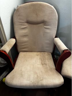 Nursing chair