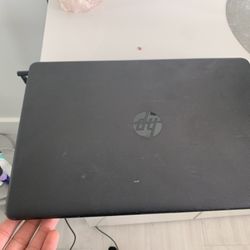 HP LAPTOP 