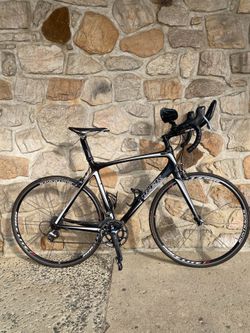 2014 Trek MADONE 5.2 FULL CARBON ROAD BIKE ( 56cm)
