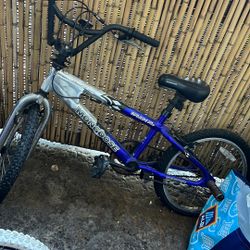 Broken Bike The Brake On Top Don’t Work And The Wheels Don’t Got Air Either I’m Located 4050 Swift Ave