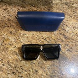 Louis Vuitton Sunglasses 😎 