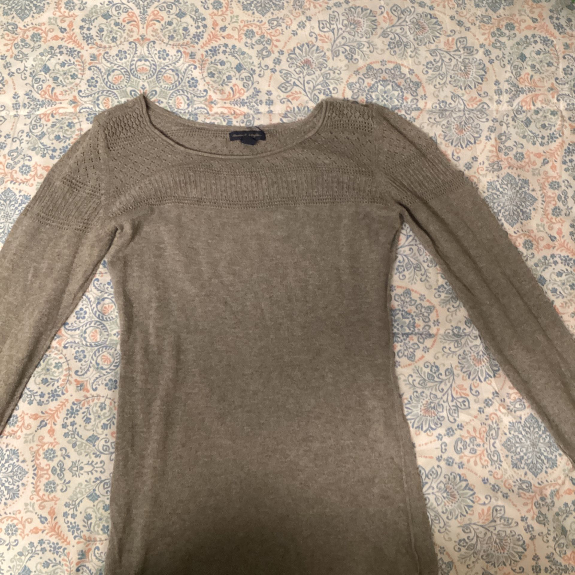 American Eagle Long Sleeve Shirt