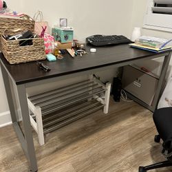 Computer desk