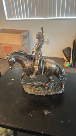 K, ONLY 1 LEFT Price:$151.06 Joan of Arc on Horse Back with Flag Bronze Finish Statue Sculpture Home Décor