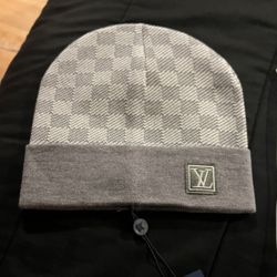 Louis Vuttion Beanie (please MESSEGE Seller Before Buying 