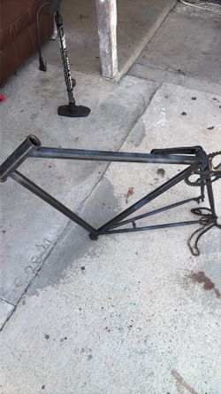 Fixie frame with fork
