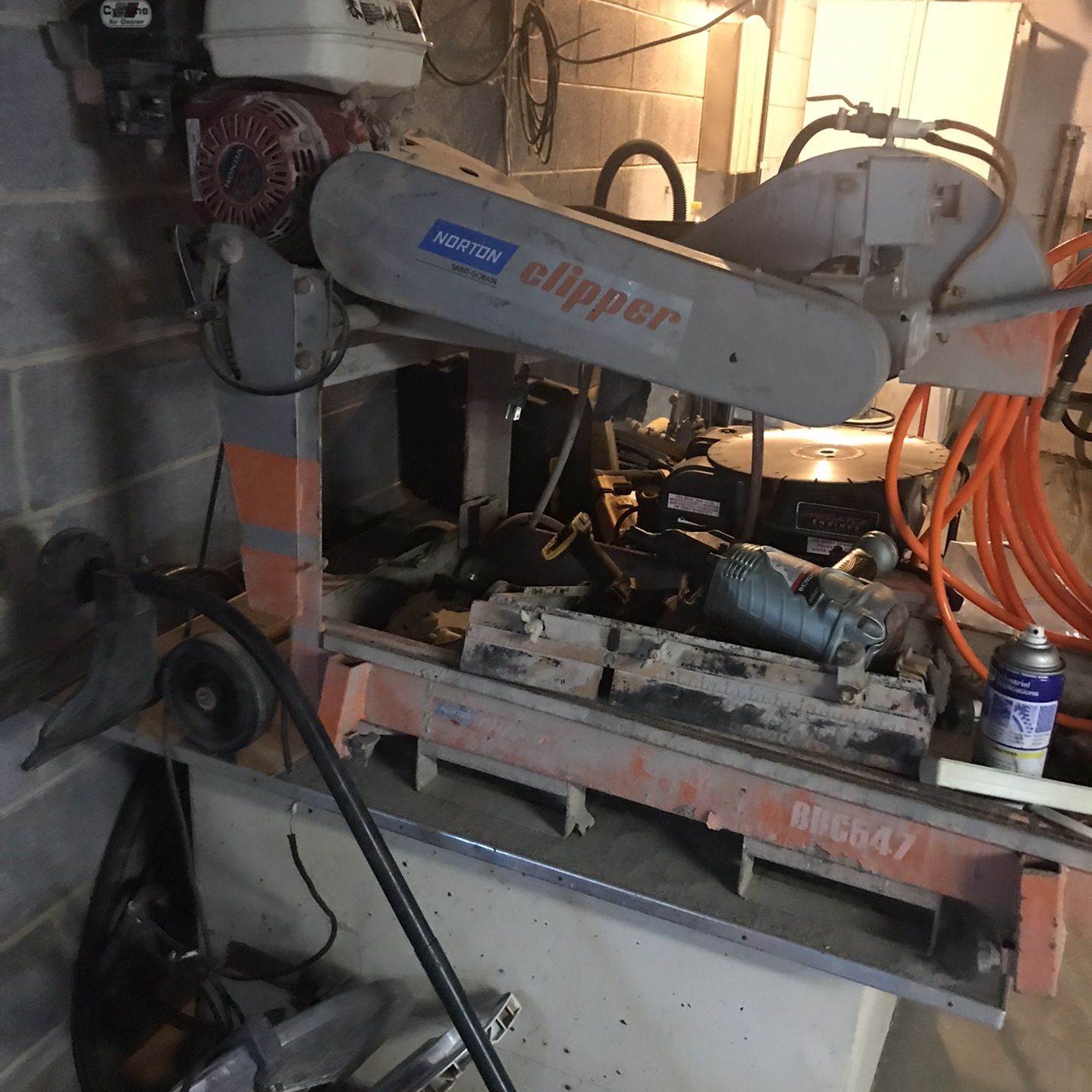 brick table Saw