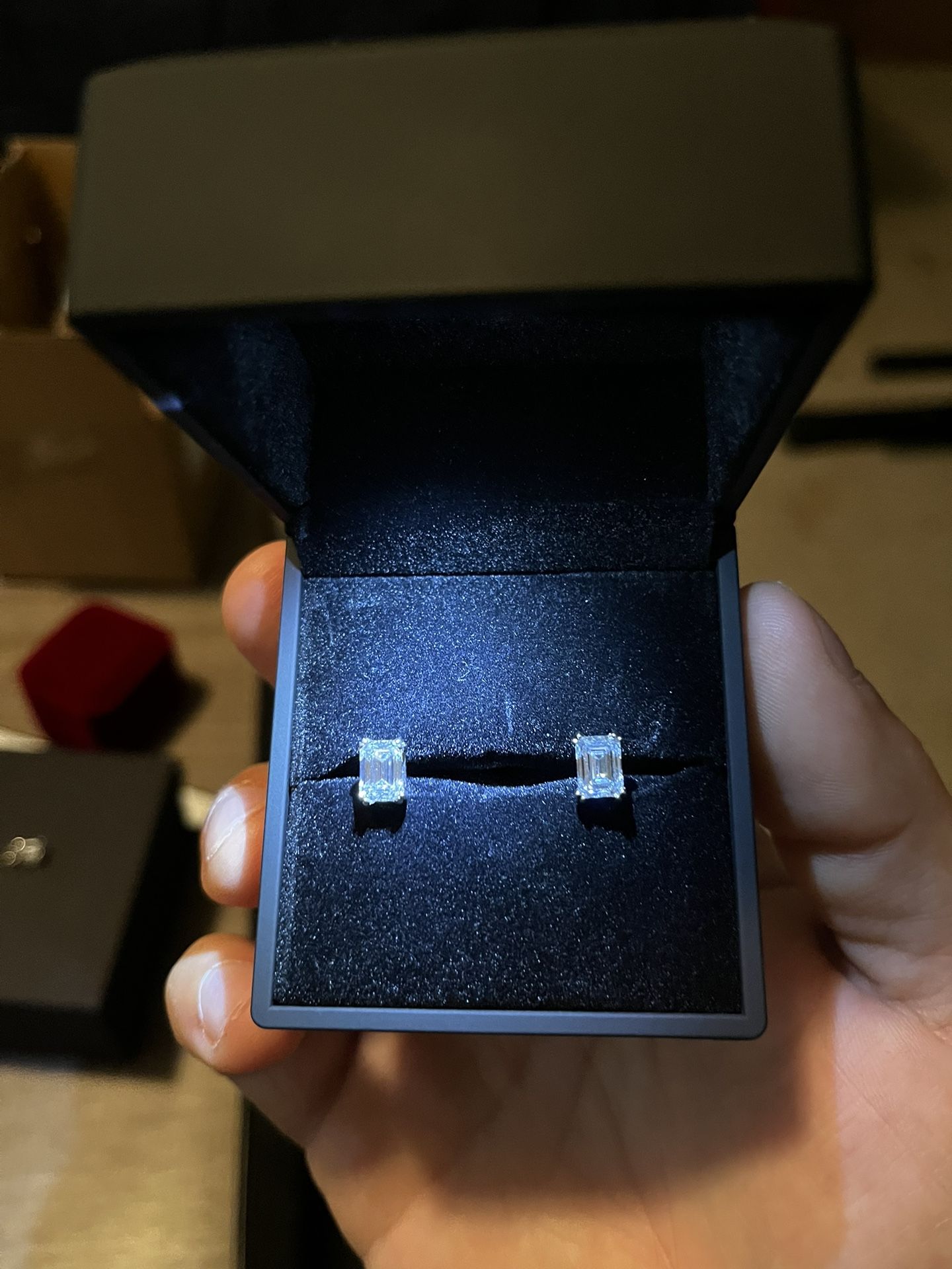 2ctw Emeral Diamond Earrings