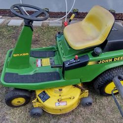 John Deere Mower Tractor 
