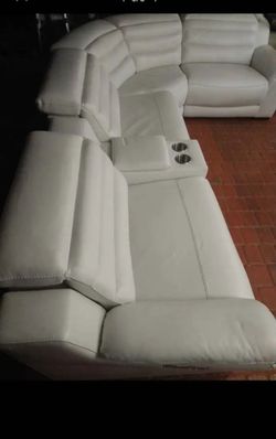 White Leather Sectional Sofa with Cup Holders..ā
š DELIVERY SERVICE AVAILABLE šā