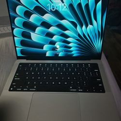 MacBook Pro (M4) 