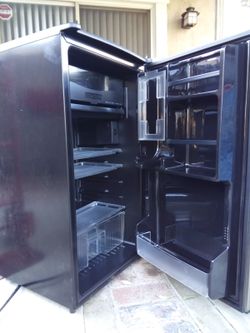 Sanyo SR-3770S Counter-High Refrigerator with Stainless Steel Door
