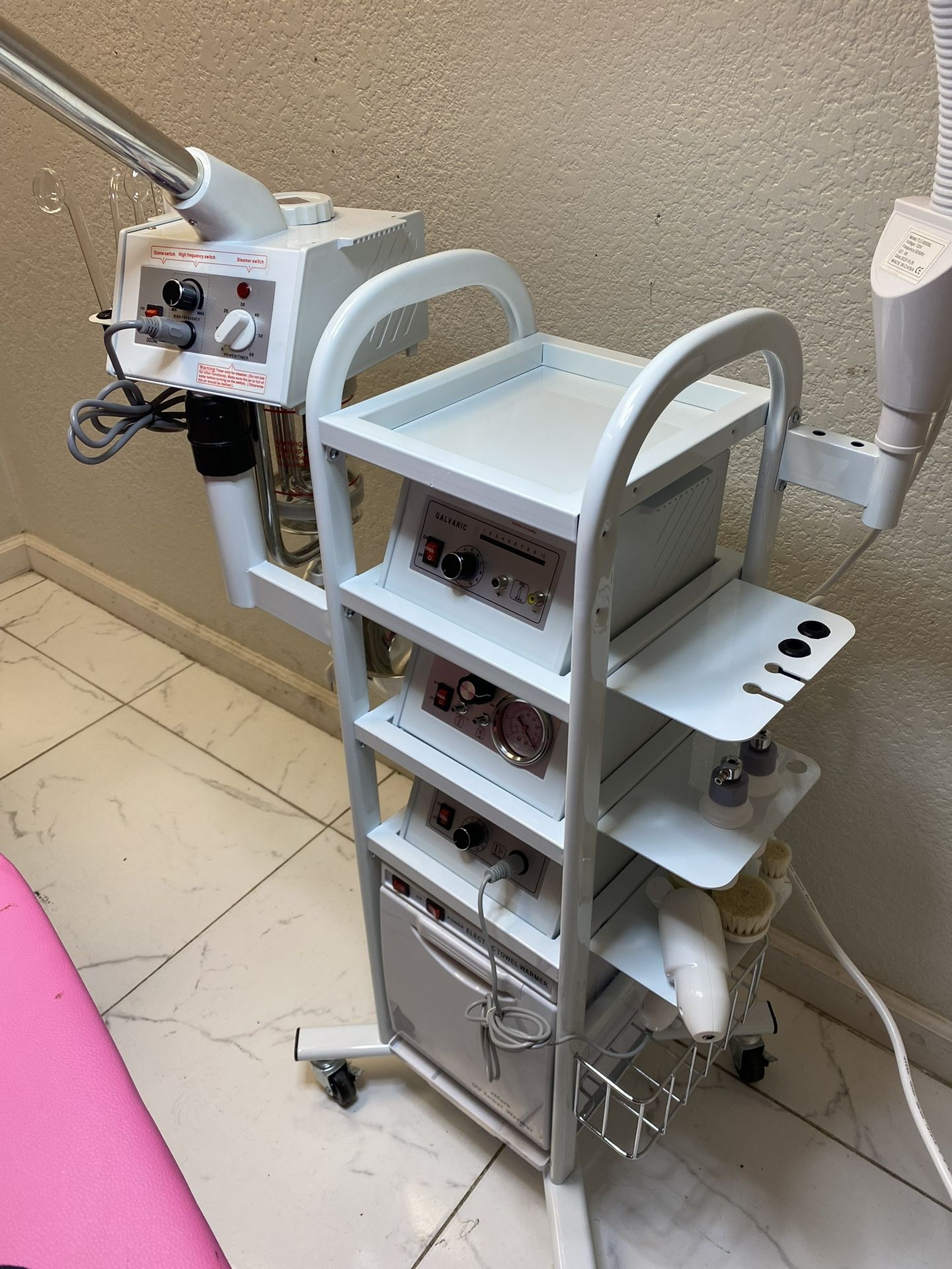 Facial Machine 