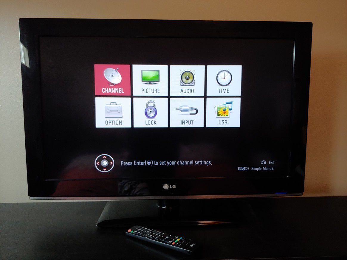 LG TV, 32in, High Definition 720p