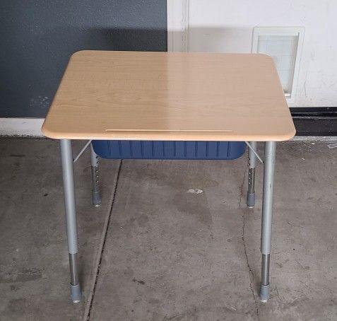 Laminate Top Student Desk