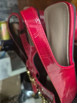 Red shoes slide with back