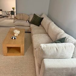 Cream/Beige modular Couch