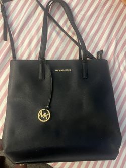 Micheal Kors Purse