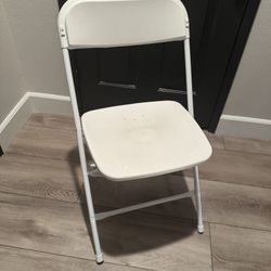 Used White Party Chairs (Clean)
