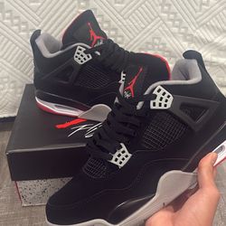 Jordan 4 Bred