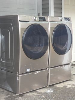 SAMSUNG XL CAPACITY WASHER 4.5cuft  AND ELECTRIC DRYER 7.4cuft. WORKS PERFECT WITH 45 DAYS WARRANTY