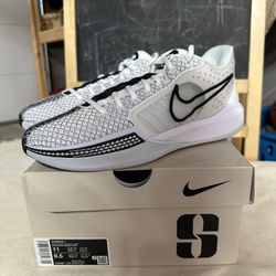 Like New Nike Air Zoom Sabrina 1 Sz 11 W / 9.5 m I Iii Xi