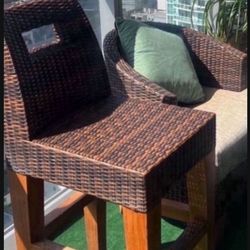 WICKER BARSTOOLS 