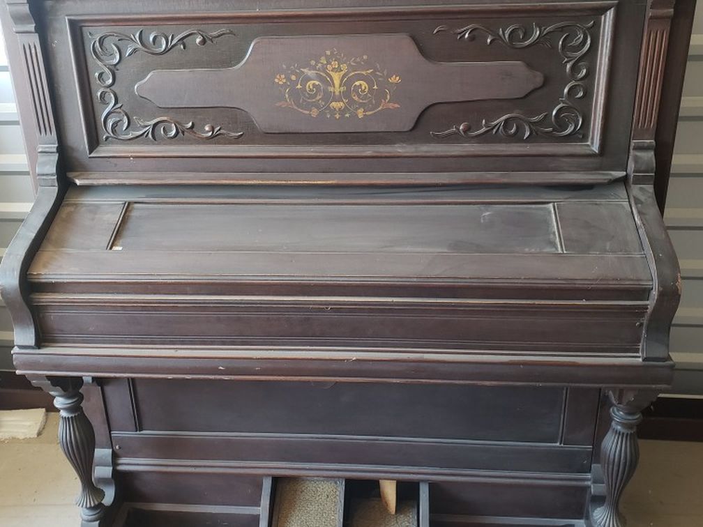 Antique Organ