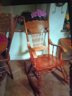 Rocking chair oak adult perfect very heavy