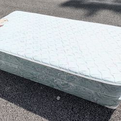 Twin Mattress And Box Spring 