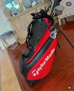 Taylormade tour stand bag