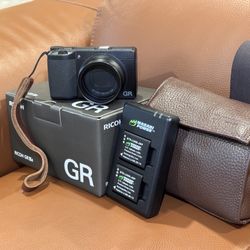 Nishe Street Camera RICOH IIIx like NEW