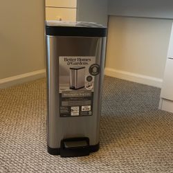 Better Homes & Gardens 3.9 Gallon/ 15 L Stainless Steel Kitchen Garbage Can With Lid