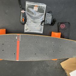 Fiik Electric Skateboard – Brand New, Never Used [Lower Price!]