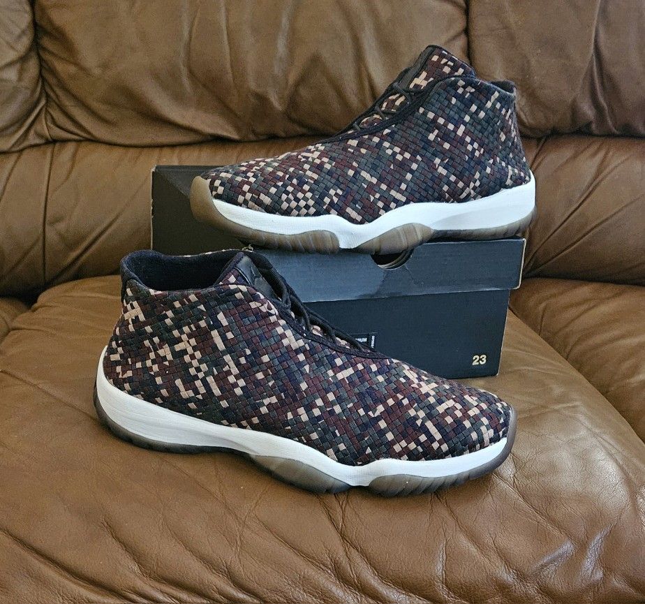 Men's Nike Air Jordan Future Low Premium Dark Army Camo Size 11 (EXCELLENT CONDITION)