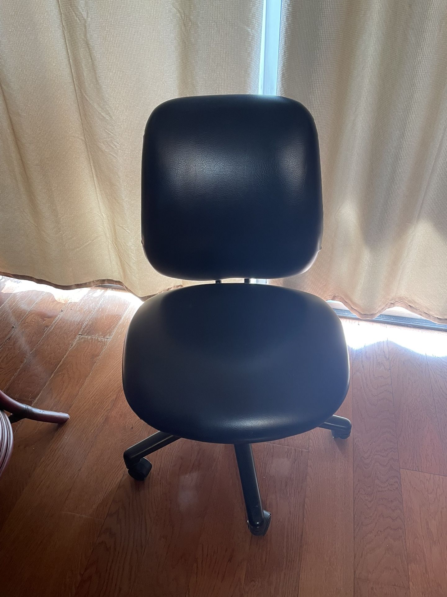 Blue Computer Chair (no arms)