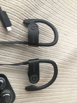 Powerbeats 3