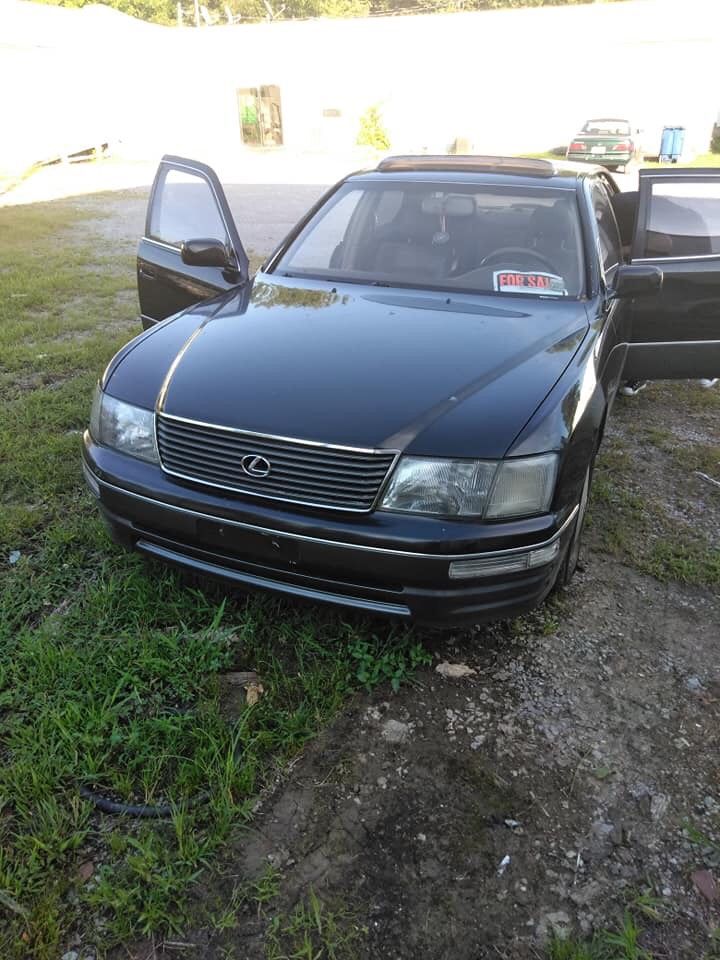 1994 Lexus LS 400