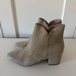 NEW Cole Haan Elyse Tan Suede Bootie, Size 6