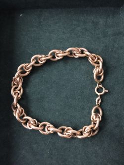 18kt Bracelet 9in