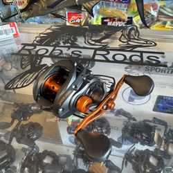 Lews Xfinity Speed Spool New Bait Casting Fishing Reel 