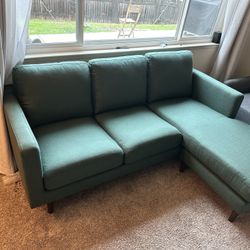 Brand New Sectional Couch Sofa With Chaise in Green - FREE DELIVERY 🚚🛋