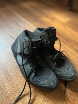 Wrestling shoes
