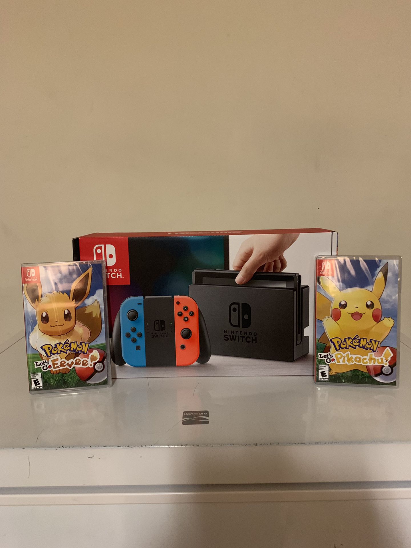 Nintendo Switch/ Pokemon lets go Eevee and lets go Pikachu
