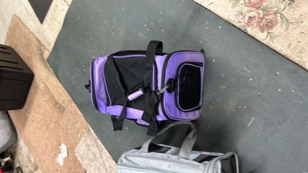 Small dog or cat carrier