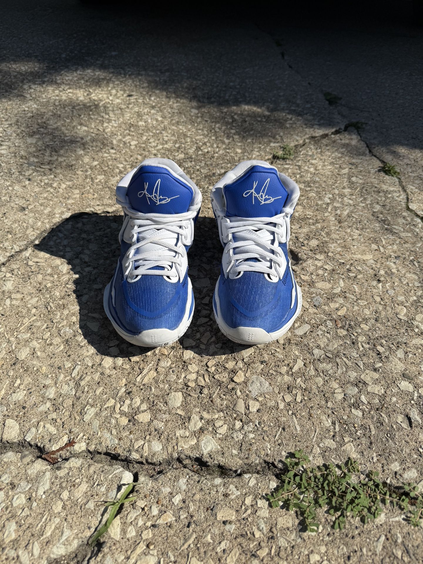 Kyrie Infinity Game Royal 
