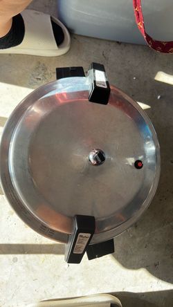 Pressure cooker