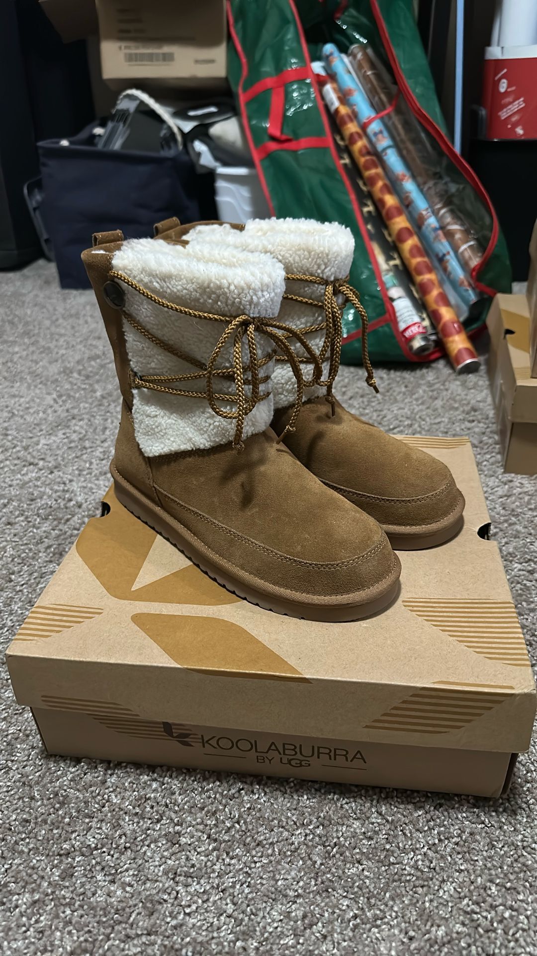 Koolaburra By Ugg W Michon Short Size 8