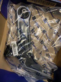 Nissan Versa (2009) left front lower control arm